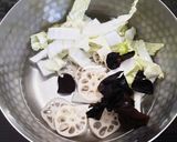 いろんな食感！砂肝ときくらげの味噌汁作り方2写真
