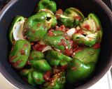 肉団子とピーマンの煮込み作り方7写真