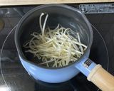 ワンタンの皮で☆うどん風なスープ作り方5写真