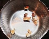 ゆで卵入り！白菜と豚肉の味噌汁作り方2写真