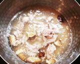 ゆで卵入り！白菜と豚肉の味噌汁作り方5写真