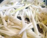 ラーメンスープ活用！大根の皮のきんぴら♡作り方1写真