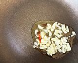 鮭フレークと長ネギのペペロンチーノ作り方2写真