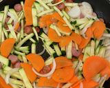 野菜たっぷりシャウエッセン　オムレツ作り方3写真