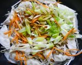 簡単！餃子うどん鍋　しょうが風味作り方3写真