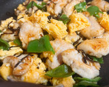 鶏むね肉と玉子の塩こんぶ炒め作り方8写真