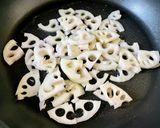 レンコンとピーマンのなめ茸炒め作り方2写真