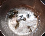 さつまいもと豚肉のかんたん味噌汁作り方3写真