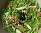 ガラスープと甜麺醤でピーマン搾菜炒め作り方4写真