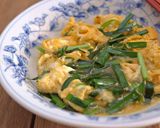 家庭料理の定番！中華風にら玉作り方6写真