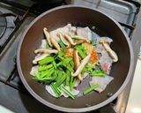 手作りスープの、豚キムチ+味噌ラーメン作り方3写真