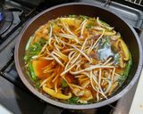 手作りスープの、豚キムチ+味噌ラーメン作り方5写真