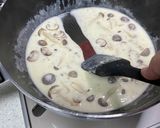 ハンバーグ　きのこマスタードソース作り方5写真