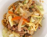 お一人様！市販の焼きそば簡単ごまダレ隠味作り方1写真