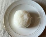 パリおにぎり♪鮭フレークとコーンマヨで作り方1写真