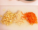 切って炊くだけ☆鶏のしっとり炊き込みご飯作り方1写真