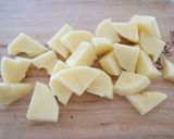 サヤインゲンとじゃが芋のシーチキン炒め作り方1写真
