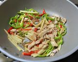 青椒肉絲(緑・赤ピーマン)作り方7写真