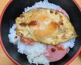 目玉焼き丼生姜焼き風作り方4写真