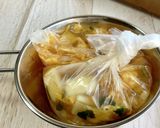 ポリ袋で『乾物とアルファ化米でチゲ雑炊』作り方3写真