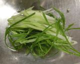 鶏もも肉とさつまいものミルクスープ作り方2写真