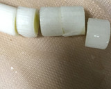 黒舞茸とねぎの味噌汁作り方1写真