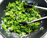 しらすと大根葉の醤油麹炒め作り方3写真