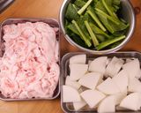 厚切り大根と豚肉と小松菜のオイスター炒め作り方1写真