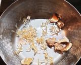 干しえび入りチンゲン菜と卵の味噌汁作り方2写真