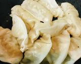 レトルト餃子●鍋焼ぎょうざ作り方2写真