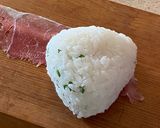 ＊バジル香る♪ 生ハム巻きおにぎり＊作り方3写真