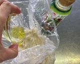 調理実習ビニール袋でまぜるピザ生地 作り方5写真