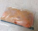 鶏もも肉の玉ねぎ麹漬け【下味冷凍】作り方2写真