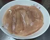 ささみと梅肉のチーズ春巻き作り方1写真