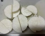 豚のスペアリブと大根の煮物作り方3写真