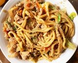 お一人様！市販の焼きそばにコク旨隠し味作り方3写真