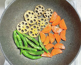 鶏もも肉と厚揚げとレンコンの中華炒め作り方6写真