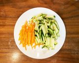 5分|ズッキーニとにんじんの炒め物作り方2写真