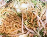 簡単ランチに!にんにくバター醤油焼きそば作り方3写真