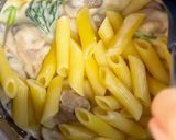 みつせ鶏もも肉のクリームペンネ作り方7写真