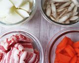味噌で炒めて☆おいしい豚汁作り方1写真