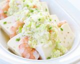 簡単美味しい!【豆腐とエビのネギ塩盛り】作り方3写真