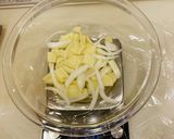 じゃがいもと玉ねぎの味噌汁　3人分作り方3写真