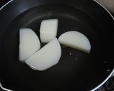 源助大根と鶏手羽先の煮物作り方2写真