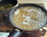 市販のソースと冷凍野菜でオイルパスタ作り方2写真