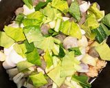 里芋と鶏肉 小松菜 の煮物☆作り方3写真