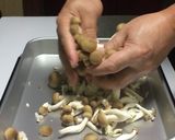 ひと手間で旨旨･キノコのペペロンチーノ作り方1写真