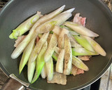簡単•白ネギと豚バラ肉の炒め物作り方4写真