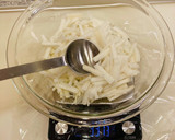 レンジで簡単、大根の皮と豚細切れ肉の煮物作り方3写真