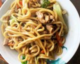 お一人様！市販の焼きそばに生姜焼風隠し味作り方3写真